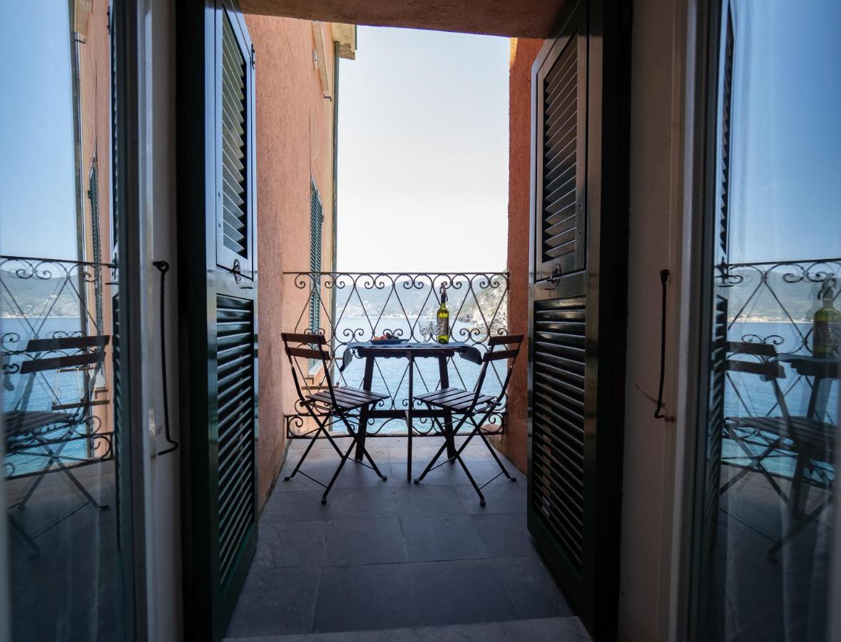Ventegà Sea View Apartment Vernazza Esterno foto